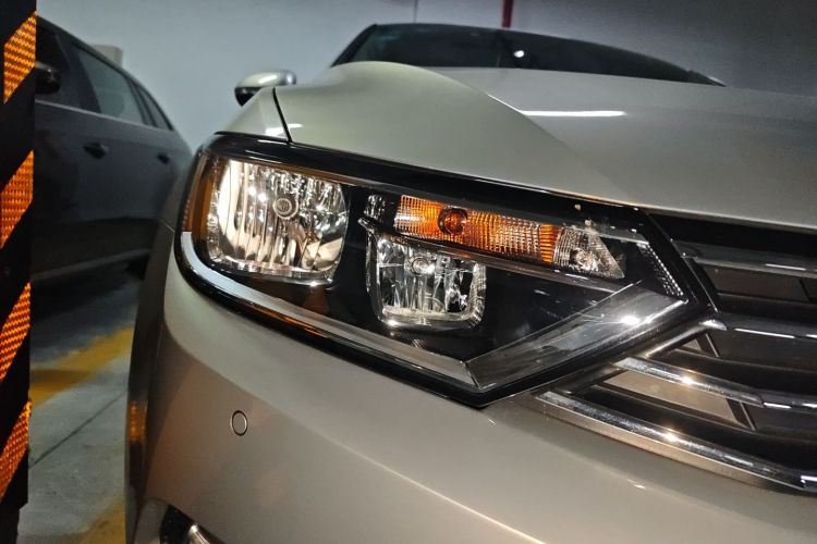 大众 迈腾 2018款 330TSI DSG 领先型车身外观8