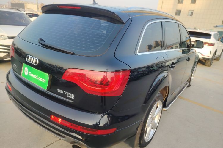 奥迪Q7 2014款 35 TFSI 运动型车身外观7
