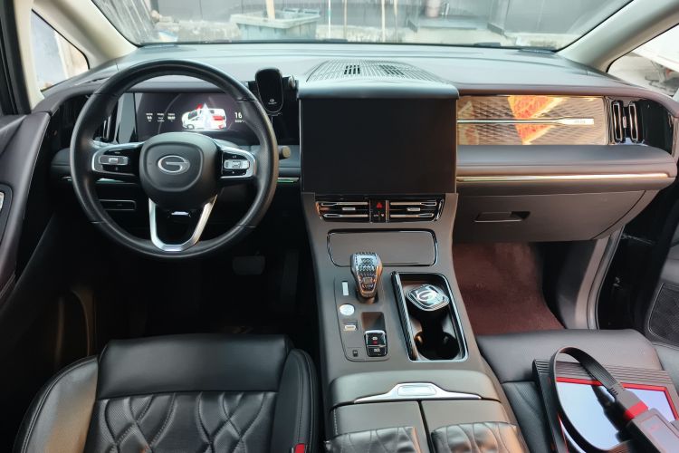 广汽传祺 传祺M8 2024款 大师系列 400T 至尊版中控内饰12