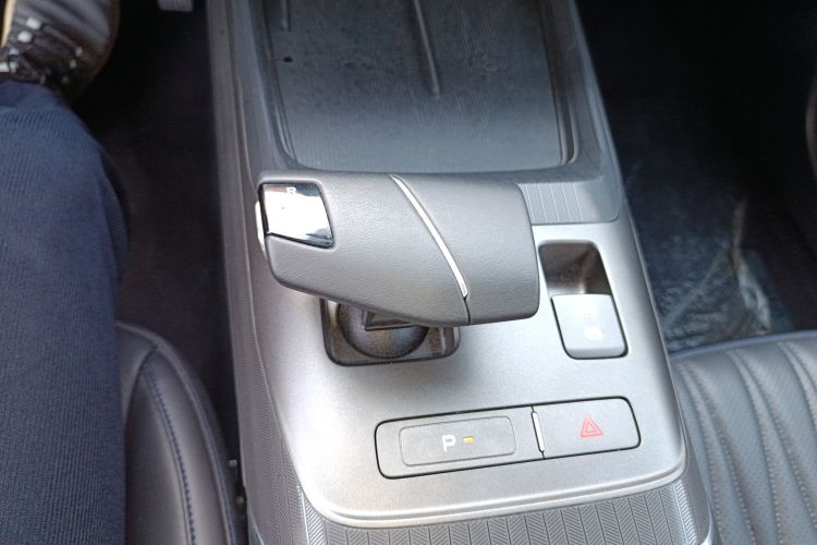 长安 逸动 2024款 1.5T GDI自动 旗舰型中控内饰18