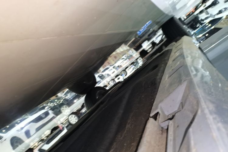 大众 蔚揽 2021款 2.0T 畅行版局部细节9001