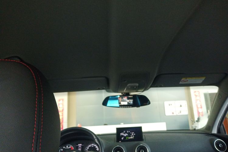 奥迪A3 2019款 Limousine 35 TFSI 进取型 国VI中控内饰22