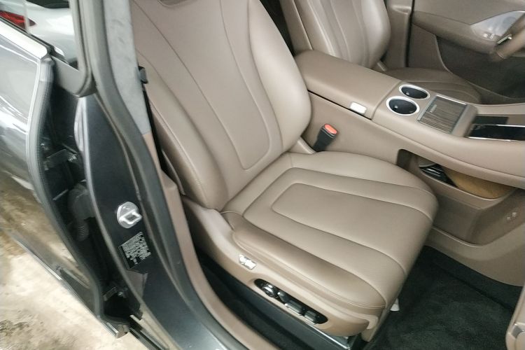 鸿蒙智行 智界R7 2025款 增程 251km Max中控内饰41