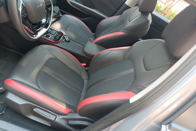 东风风神 奕炫 2021款 230T 自动荣耀版中控内饰19