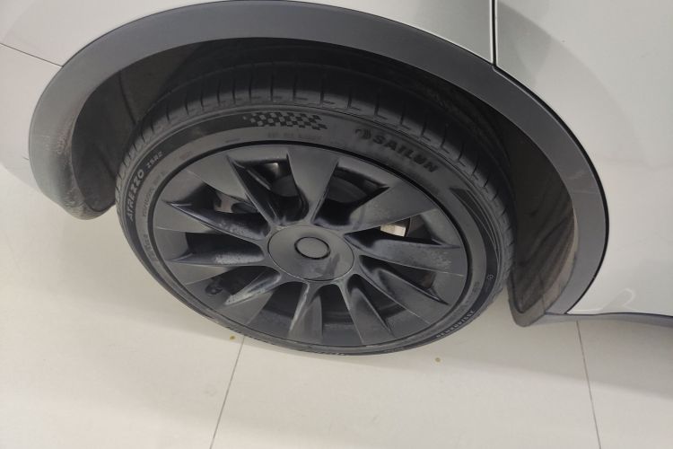 特斯拉 Model Y 2022款 长续航全轮驱动版车身外观6008