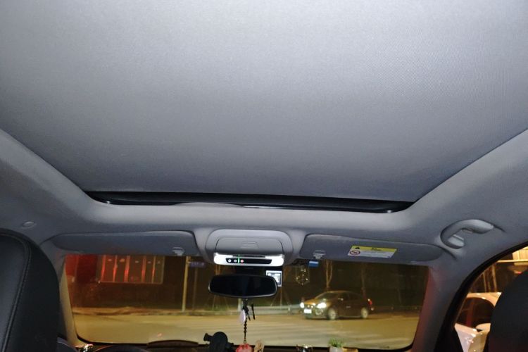 雪佛兰 探界者 2017款 550T 自动四驱捍界版局部细节22