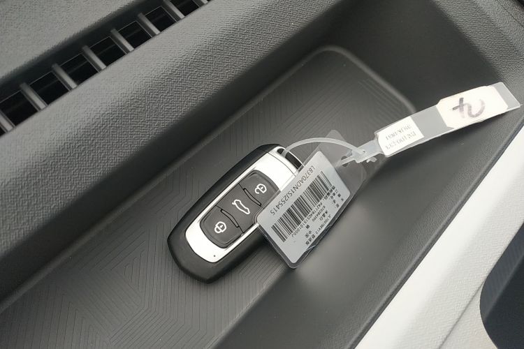 吉利银河 2024款 熊猫mini 200km 耐力熊中控内饰11