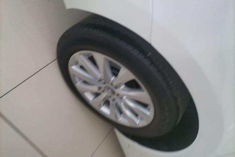 丰田 凯美瑞 2019款 改款 2.0G 豪华版车身外观6008