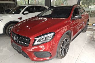 奔驰GLA 2018款 GLA 220 4MATIC 运动型