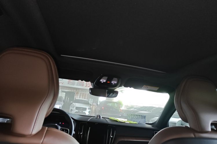 沃尔沃XC60新能源 2025款 插电式混动 长续航四驱智雅豪华版局部细节22