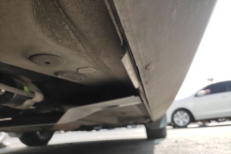 标致3008 2013款 2.0L 自动潮流版局部细节9001