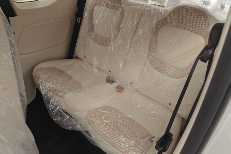 五菱汽车 宏光MINIEV 2024款 第三代 215km 青春版中控内饰21