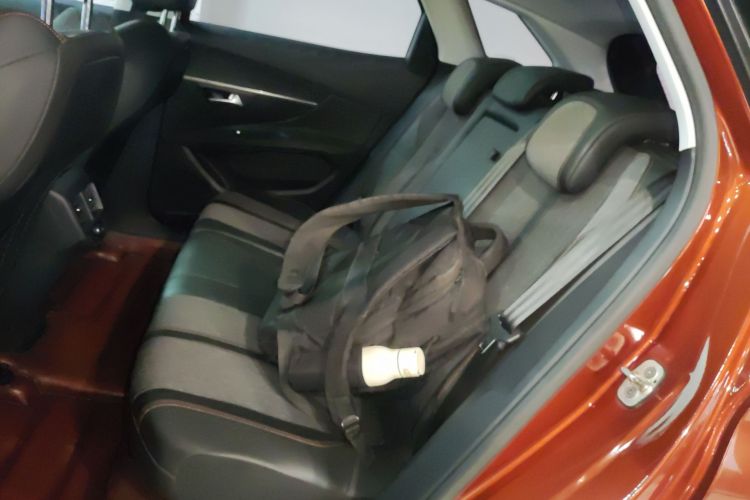 标致4008 2017款 350THP 精英版中控内饰21