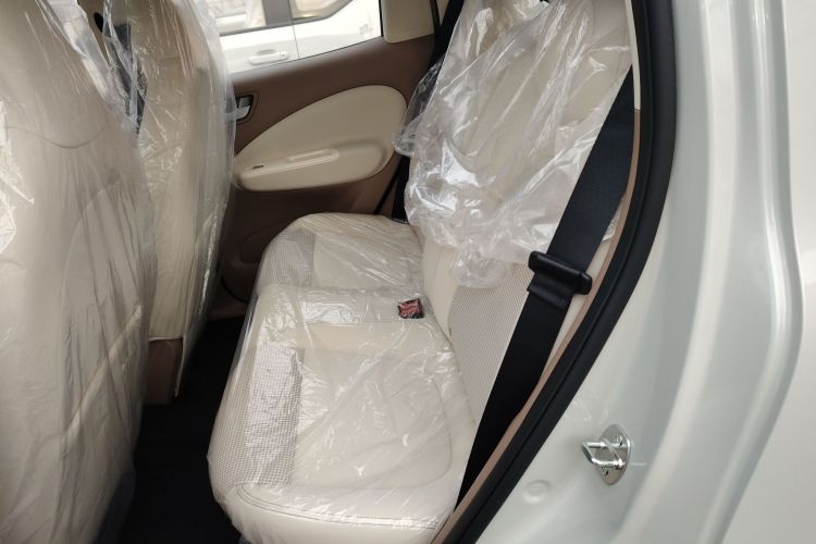 五菱汽车 宏光MINIEV 2025款 四门版 进阶款中控内饰21