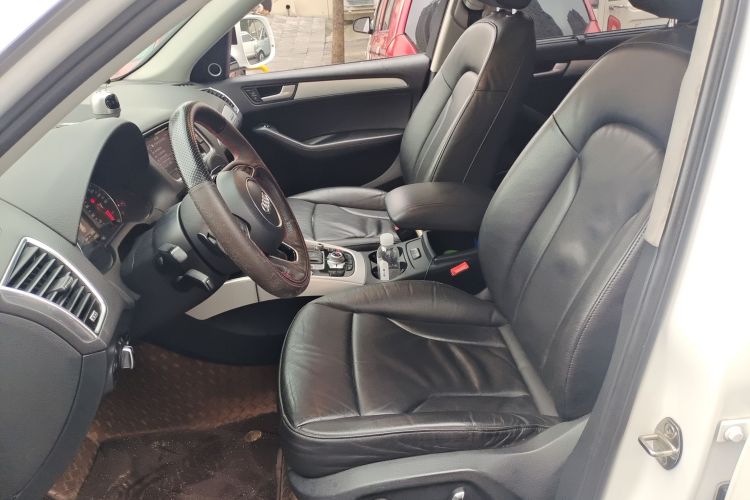 奥迪Q5(进口) 2013款 45 TFSI quattro 运动型局部细节19