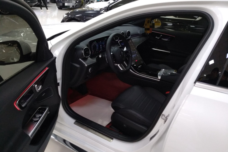 奔驰C级 2024款 C 200 L 运动版中控内饰20