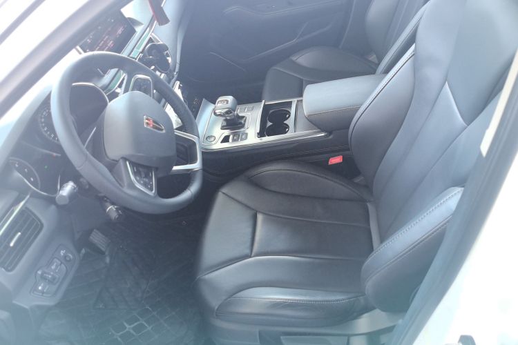 红旗H5 2020款 1.5T DCT旗韵版中控内饰19