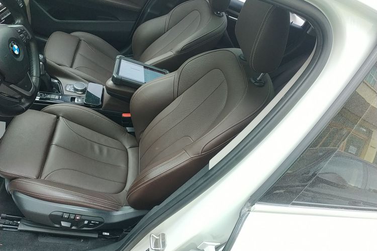 宝马X1 2018款 xDrive20Li 豪华型中控内饰19