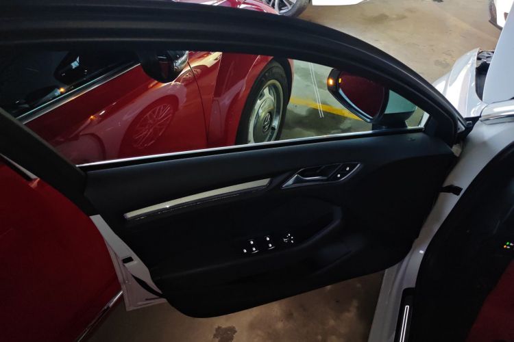 奥迪A3 2018款 30周年年型 Sportback 40 TFSI 风尚型中控内饰7007