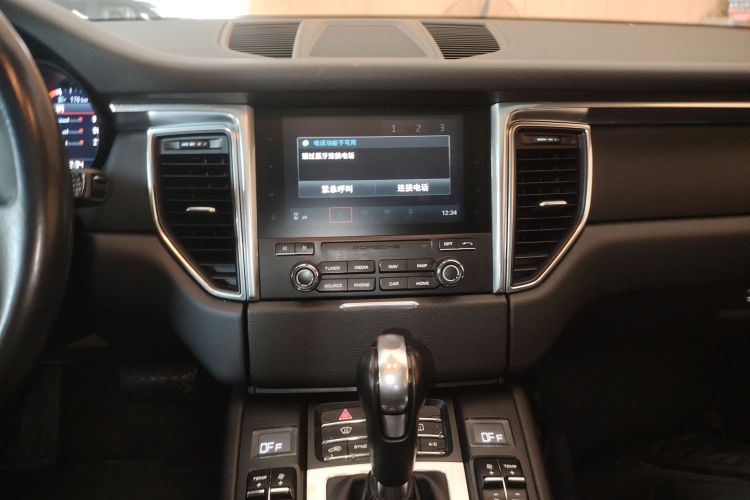 保时捷 2017款  Macan 2.0T局部细节16