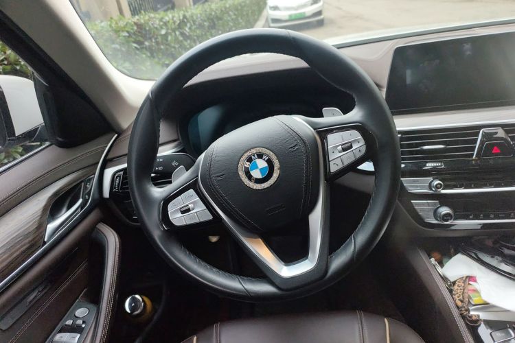 宝马5系 2020款 530Li 领先型 豪华套装中控内饰13