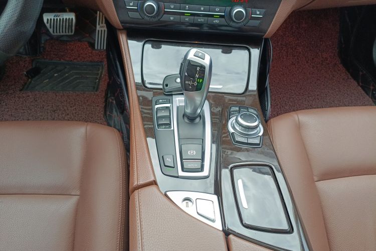 宝马5系 2014款 525Li 领先型局部细节18