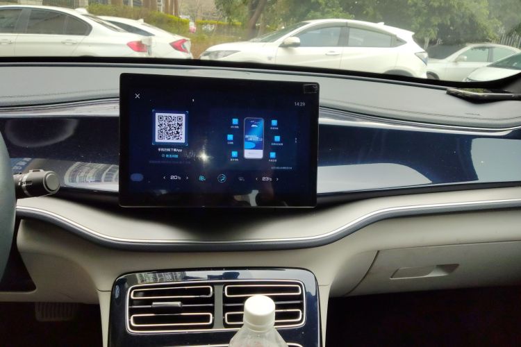 比亚迪 秦PLUS 2021款 DM-i 55KM 旗舰型局部细节16