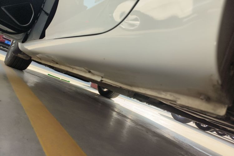 吉利汽车 帝豪 2019款 领军版 1.5L 手动向上互联型 国V局部细节9002