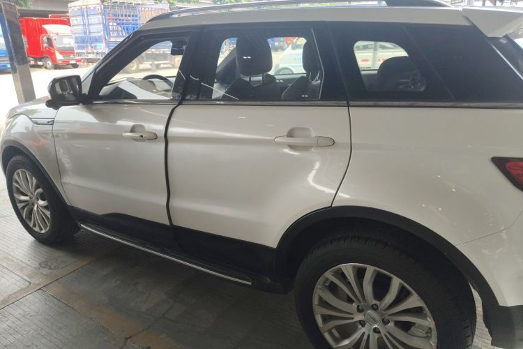 陆风X7 2015款 2.0T 全景旗舰版车身外观6003