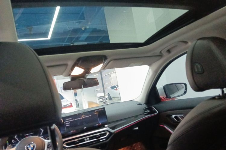 宝马3系 2023款 325Li M运动套装局部细节22