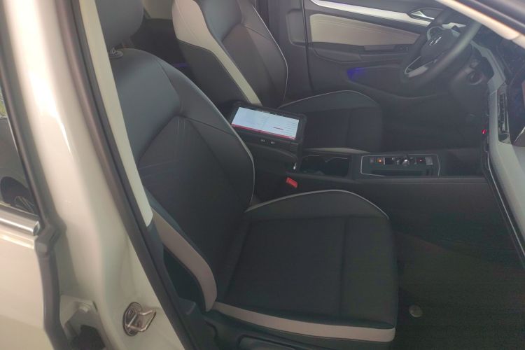 大众 高尔夫 2024款 280TSI DSG Pro 50年传奇版局部细节41