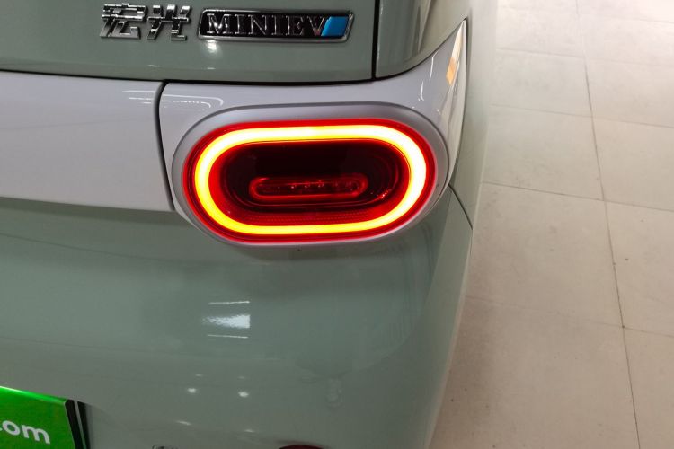 五菱汽车 宏光MINIEV 2024款 第三代 215km 青春版车身外观6006