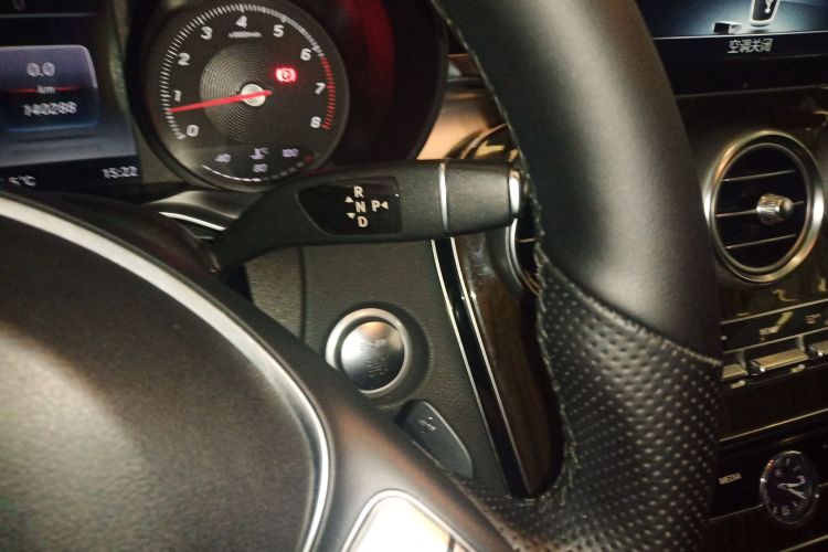 奔驰C级 2016款 C 180 L局部细节18