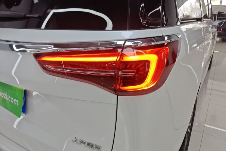 别克GL8 2023款 ES陆尊 尊享型车身外观6006