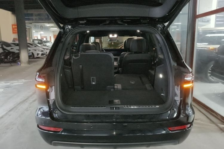 理想汽车 理想ONE 2021款 增程6座版机舱底盘23