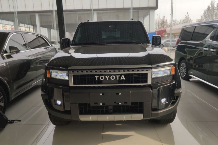 丰田 普拉多 2024款 2.4T 全能TX版 5座车身外观2