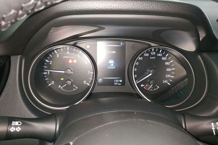 日产 奇骏 2025款 荣誉 2.0L 两驱真心版局部细节14