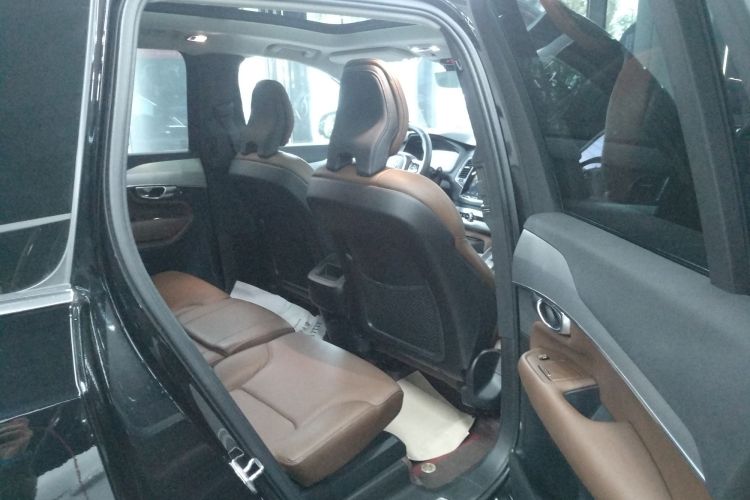 沃尔沃XC90 2019款 T5 智逸版 5座 国VI中控内饰21