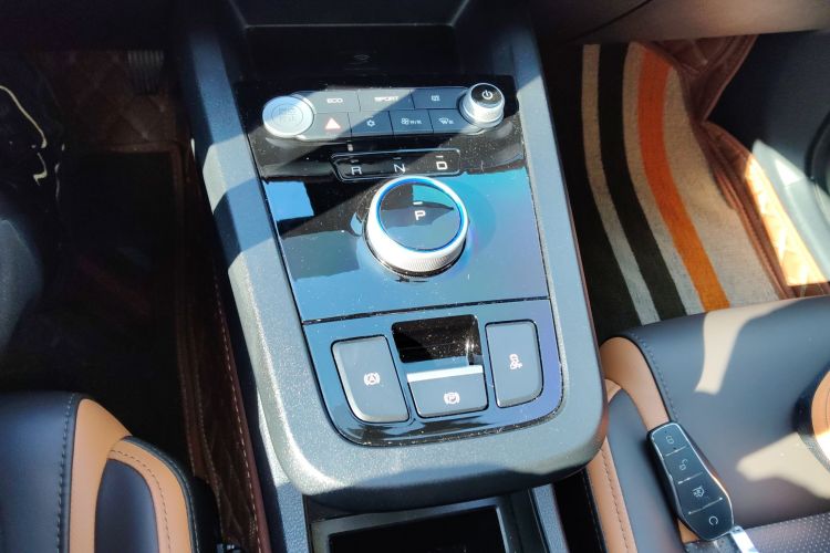 比亚迪e2 2021款 豪华型中控内饰18