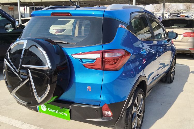 比亚迪 元 2016款 1.5L 手动豪华型车身外观7