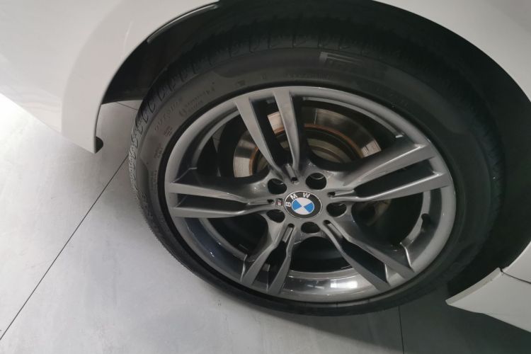 宝马3系 2019款 320i M运动套装车身外观6003