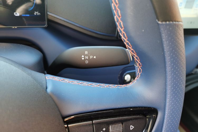 比亚迪 海鸥 2025款 智驾版 405km 自在版中控内饰18