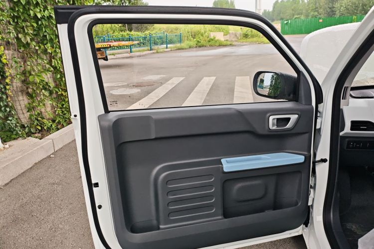 吉利银河 熊猫 2025款 210km 元气熊中控内饰7007