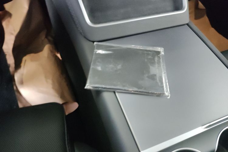 特斯拉 Model Y L 2025款 长续航全轮驱动版中控内饰11