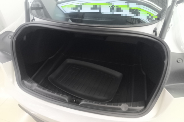 特斯拉 Model 3 2023款 后轮驱动版机舱底盘23