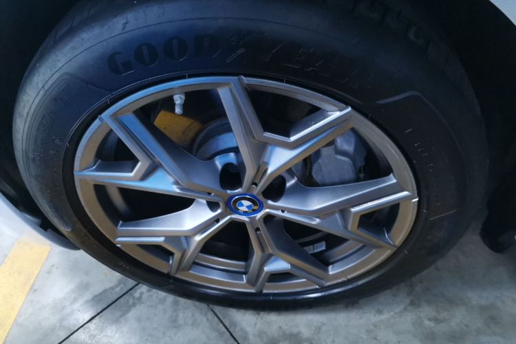 宝马i3 2023款 eDrive 40 L 曜夜套装车身外观6007