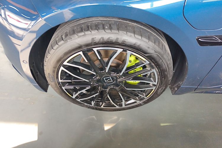 极氪001 2023款 ME版 100kWh车身外观6007