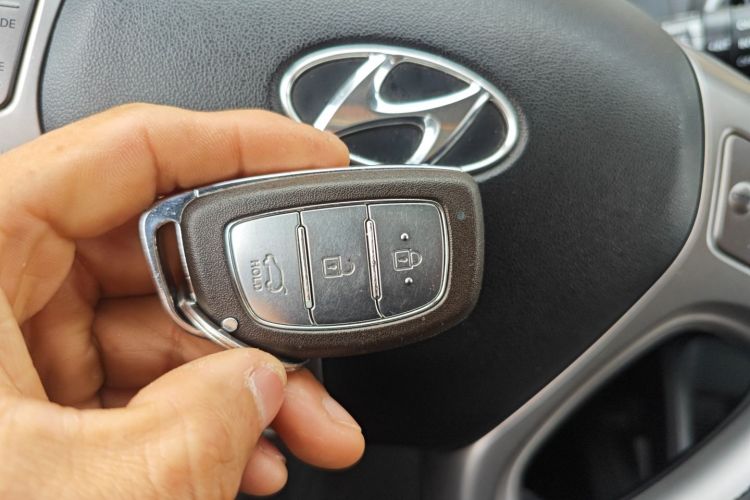 北京现代ix35 2013款 2.0L 自动两驱智能型GLS 国IV中控内饰11