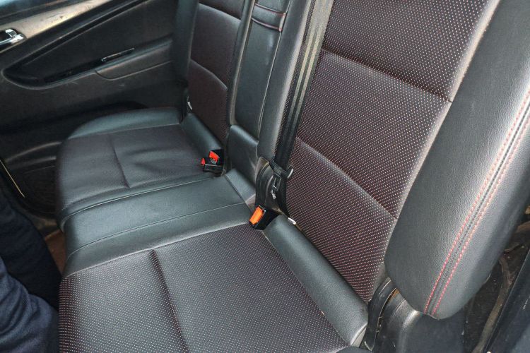 长安凯程 长安欧尚A600 2016款 1.5L 手动精英型7座中控内饰21