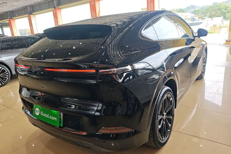 小鹏G6 2025款 625 长续航 Max 旗舰版车身外观7